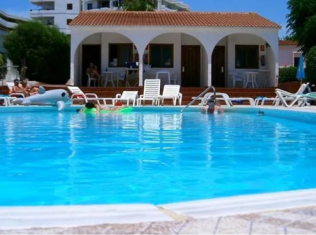 Rebecca Park Hotel
