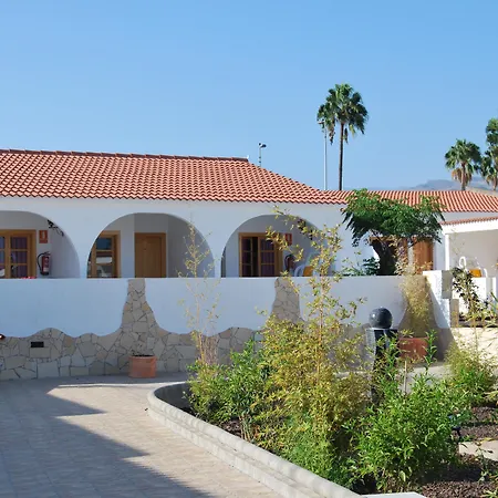 Rebecca Park מלון