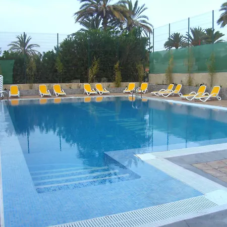Ξενοδοχείο Rebecca Park 2*