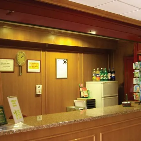 Rebecca Park מלון