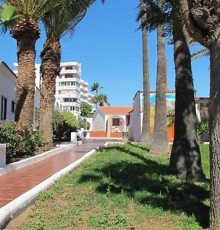 Ξενοδοχείο Rebecca Park 2*