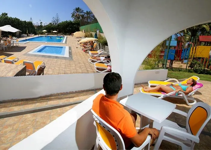 Rebecca Park Hotel 2*