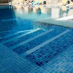 מלון Rebecca Park